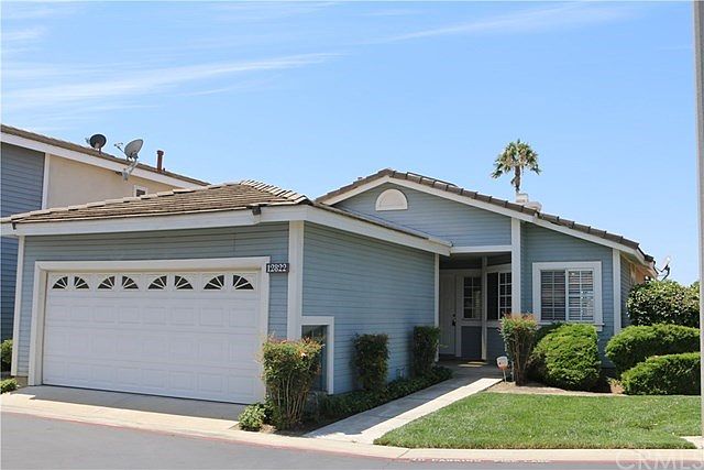 This lovely detached single story home is located at the end of a cul-de-sac on one of the largest lots (5500 Sq. Ft.) in the private community of Hampshire Village in Chino, CA. The Association Dues are only $140 dollars a month and that includes front yard maintenance, a Community Pool & Spa, Sports Courts and a Community Bar-B-Que area.