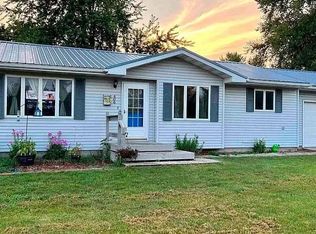 406 Benton St, Fairbank, IA 50629