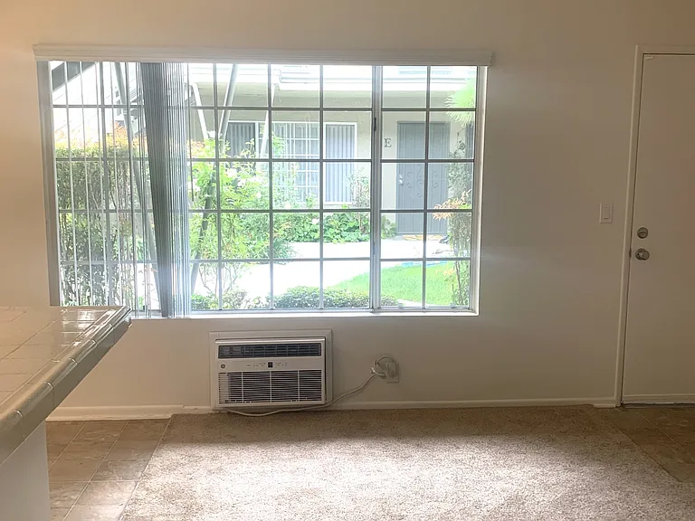 11628 Bellflower Blvd — Photo 6