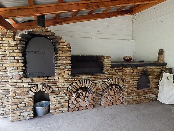 4th image of 3317 Orchard Dr