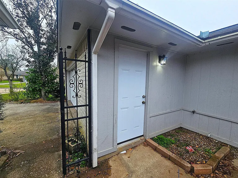 6402 Barrygate Dr — Photo 17