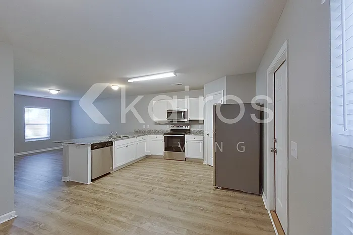 318 Sunrise Cir — Photo 5