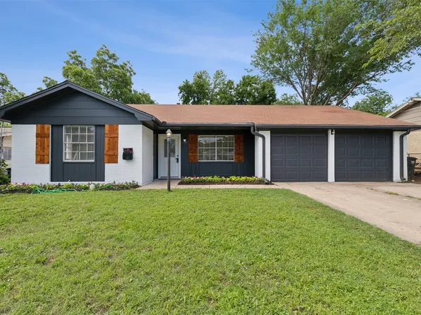 7420 Meadowcrest Dr, Fort Worth, TX 76112