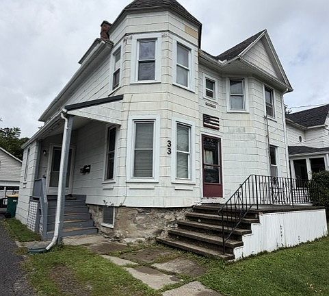 3rd image of 33 Dellinger Ave