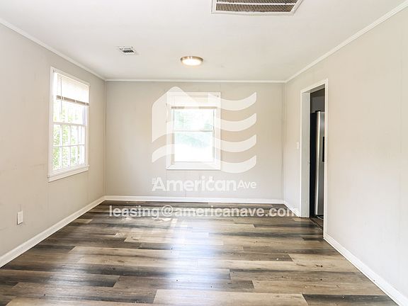 1627220_003_living_room_3.jpg