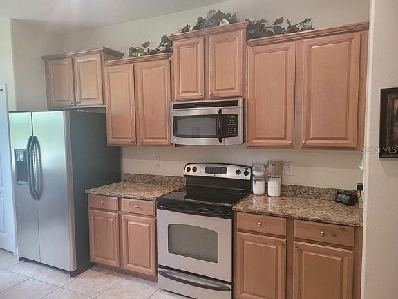 4th image of 20214 Merry Oak Ave