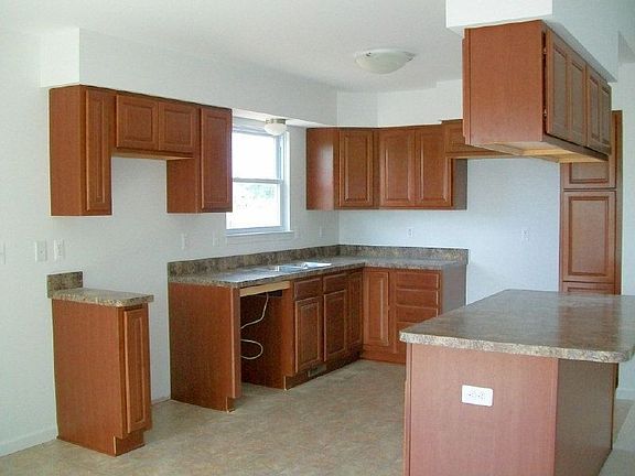 5th image of 548 Heartwood Ln