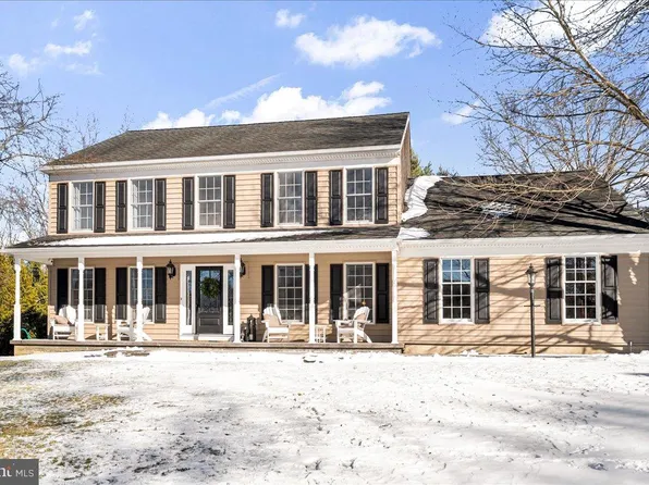 5 Ice Pond Trl, Hockessin, DE 19707