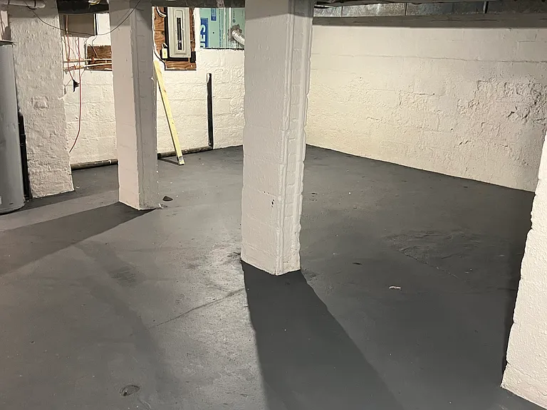 425 S Warren Ave — Photo 9