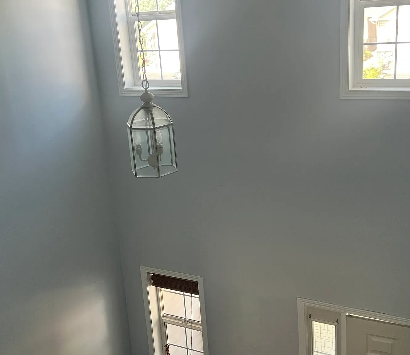 3 bed, 2.5 bath, 1600 sqft, $2,300 — Photo 2