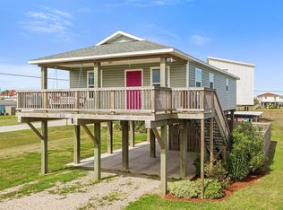 508 Thunder Rd, Surfside Beach, TX 77541