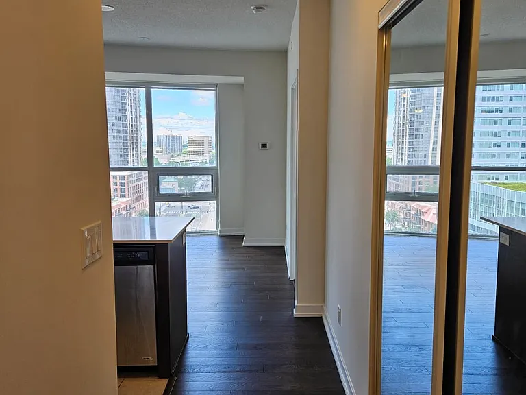 510 Curran Pl #1007 — Photo 43