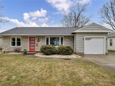 7048 Oakwood Rd, Parma Heights, OH, 44130