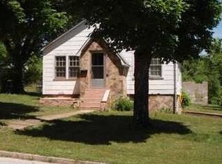 617 W Holt Ave, Harrison, AR 72601