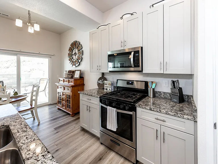 5738 Villa Lorenzo Dr — Photo 14