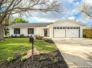 1347 Carnation Ln, New Braunfels, TX 78130