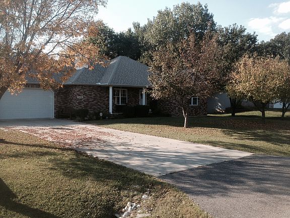4th image of 8709 Wildewood Dr