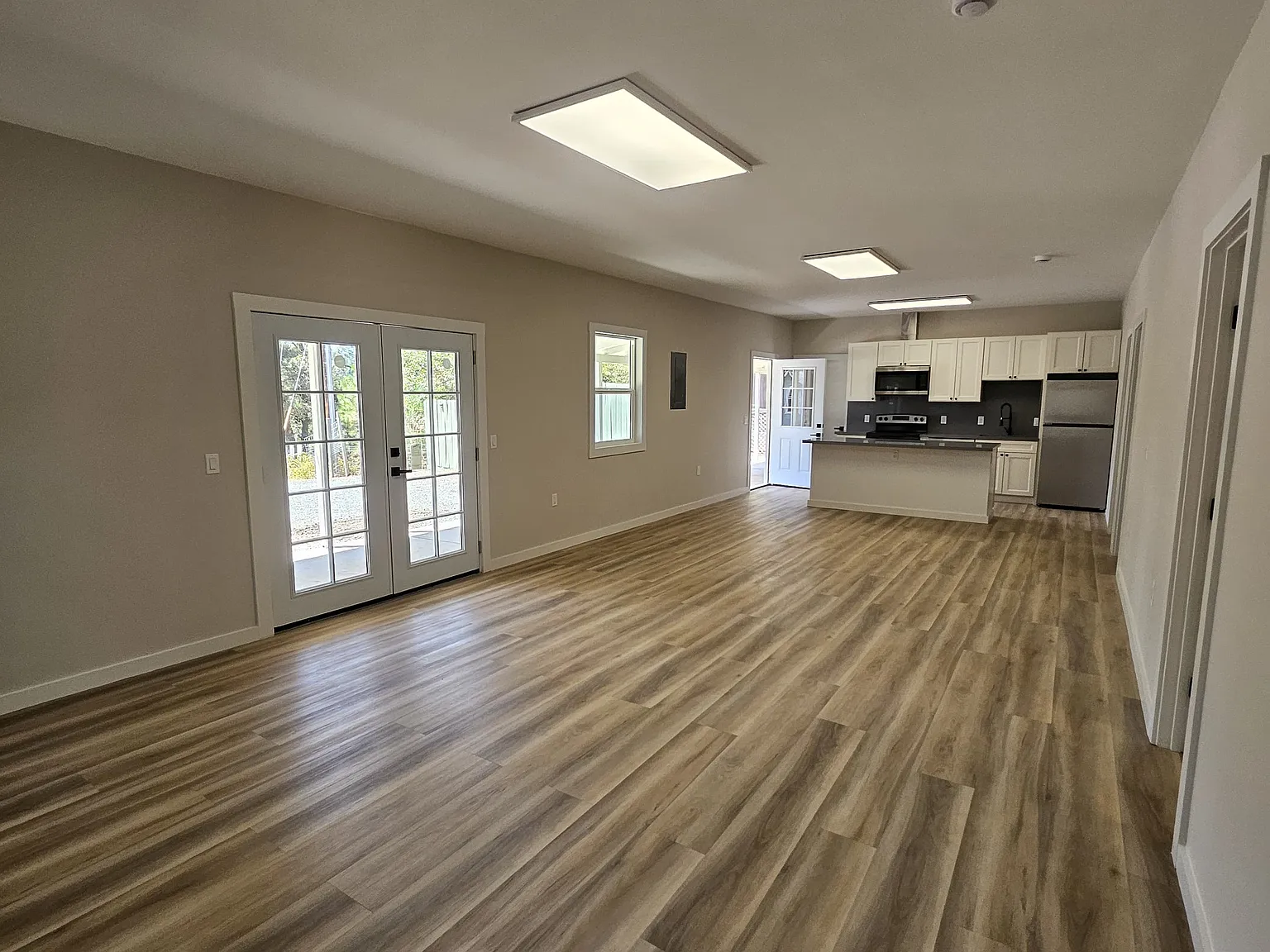 2 bed, 1275 sqft, $2,388 — Photo 4