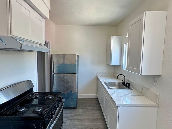 4th image of 1416 E 41st Pl #1416