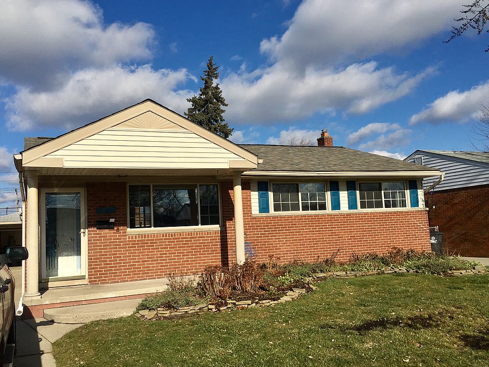 2nd image of 30716 Cooley Blvd