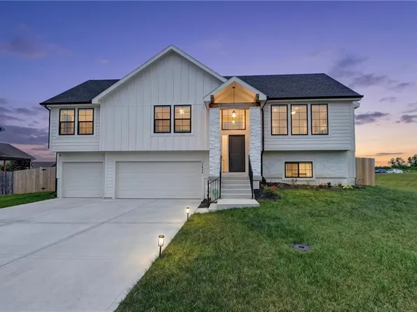14078 S Landon St, Olathe, KS 66061