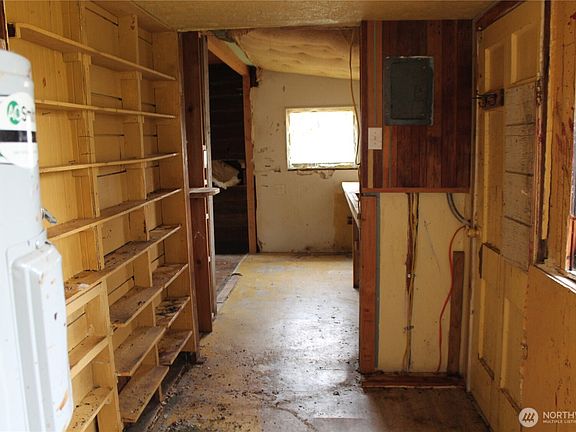 2nd image of 1026 May Avenue