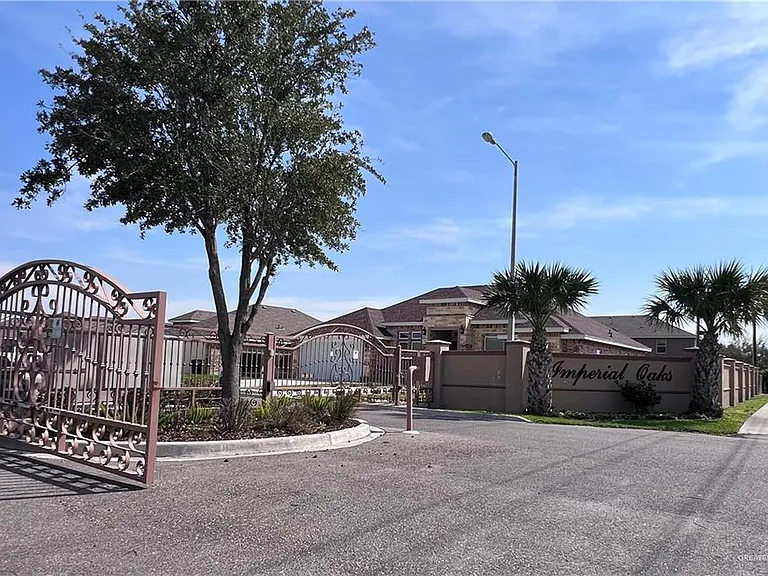 2603 E Imperial Oaks Dr — Photo 12