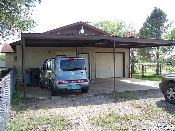 4th image of 18240 STATE HIGHWAY 16 SOUTH
