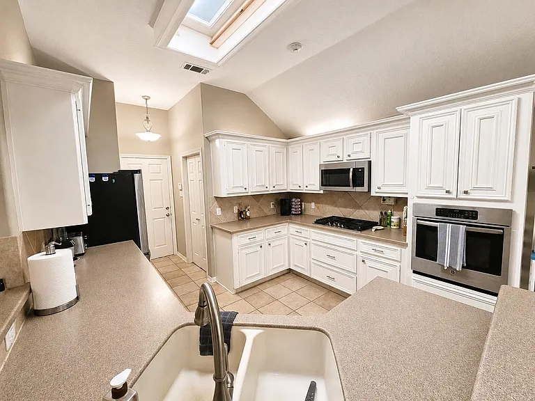 5106 Misty Ln — Photo 3