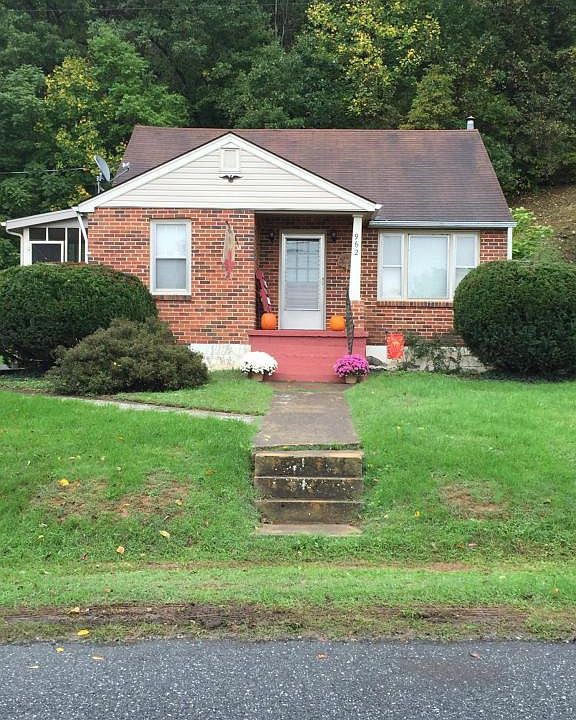 1st image of 962 Orange Ave