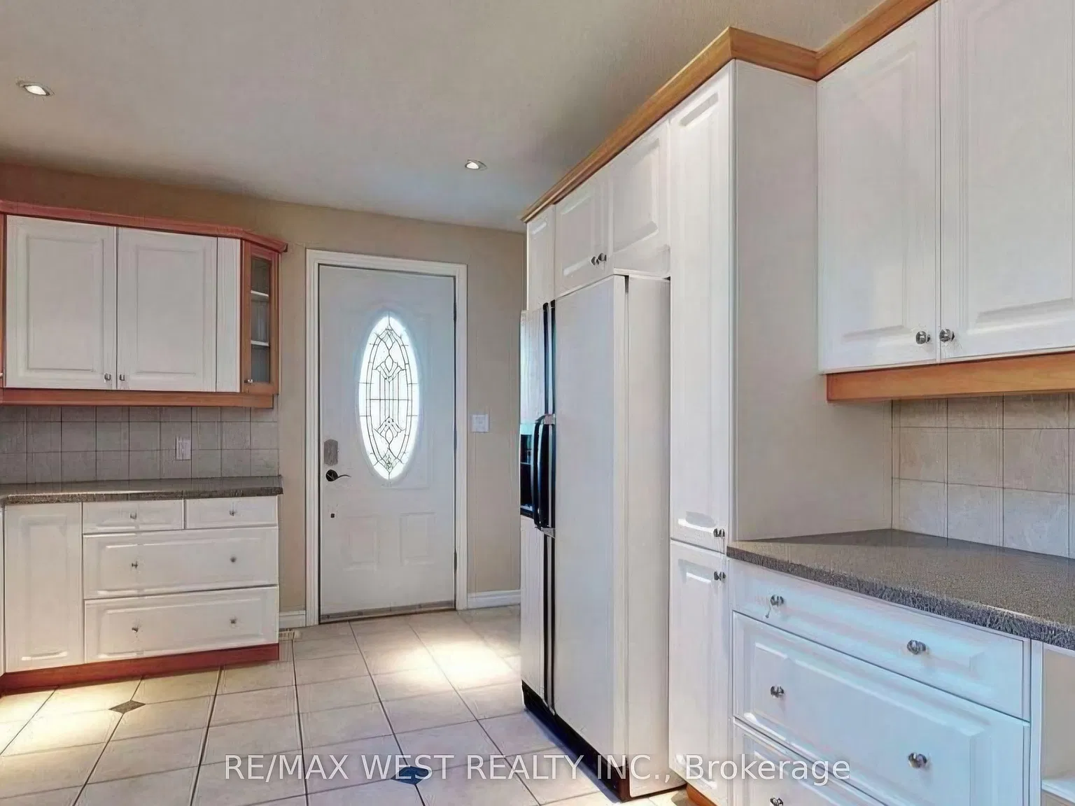 3 bed, $2,800 — Photo 4