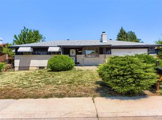 392 S Peoria Cir, Aurora, CO 80012