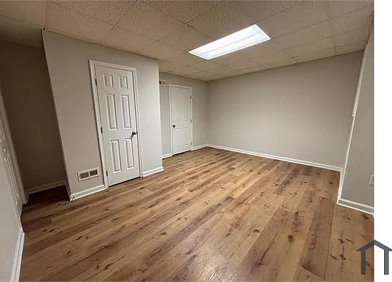 3 bed, $2,100 — Photo 2