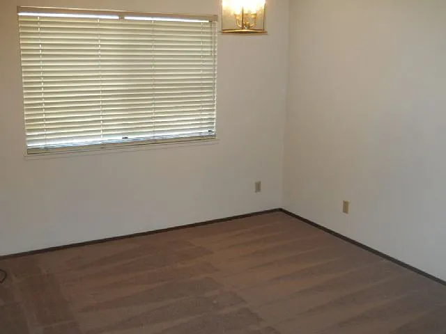 411 Acacia St #D — Photo 8
