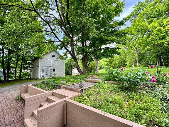 3rd image of 11 Cornell Walk