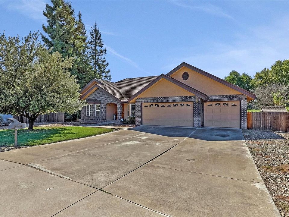 2nd image of 476 La Contenta Dr