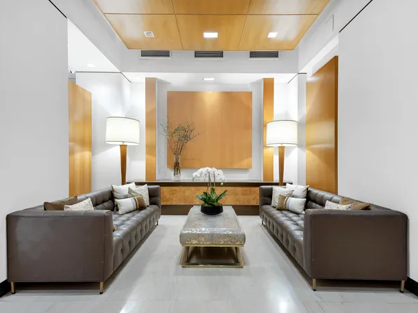 1438 Third Avenue image 6 of 11