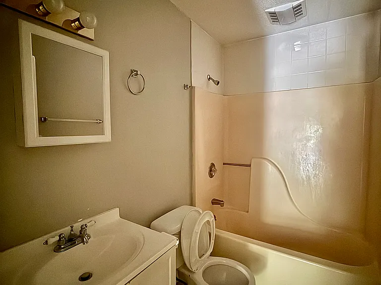 239 Fitch St #2C — Photo 10