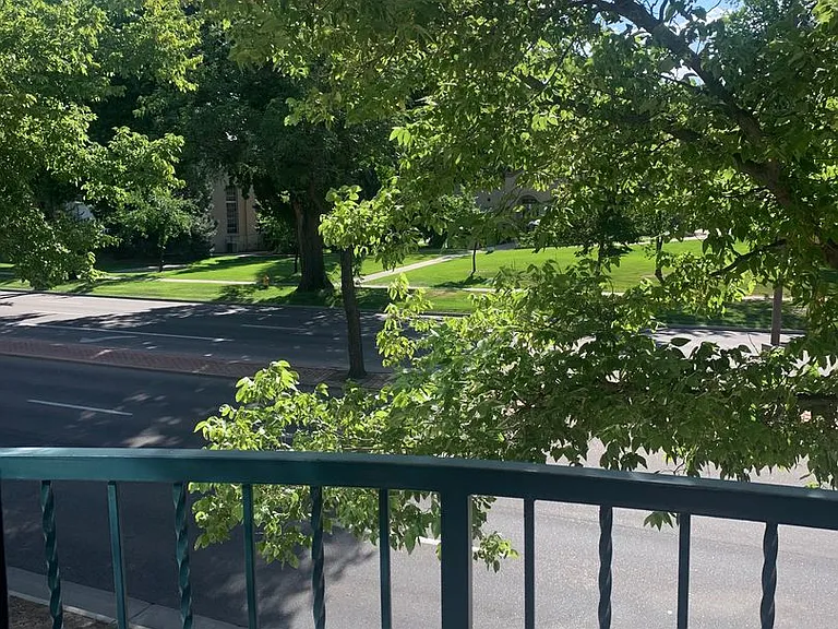816 S College Ave — Photo 37