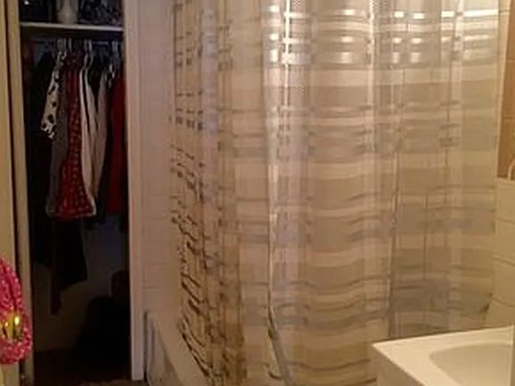 5th image of 149 W 80th St APT 1a