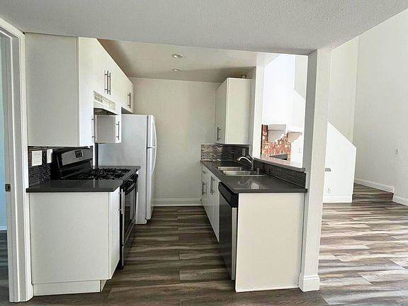 3rd image of 3632 Dunn Dr #11383010