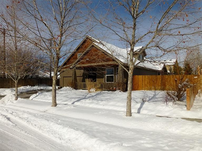 1st image of 1411 NE Loper Ave