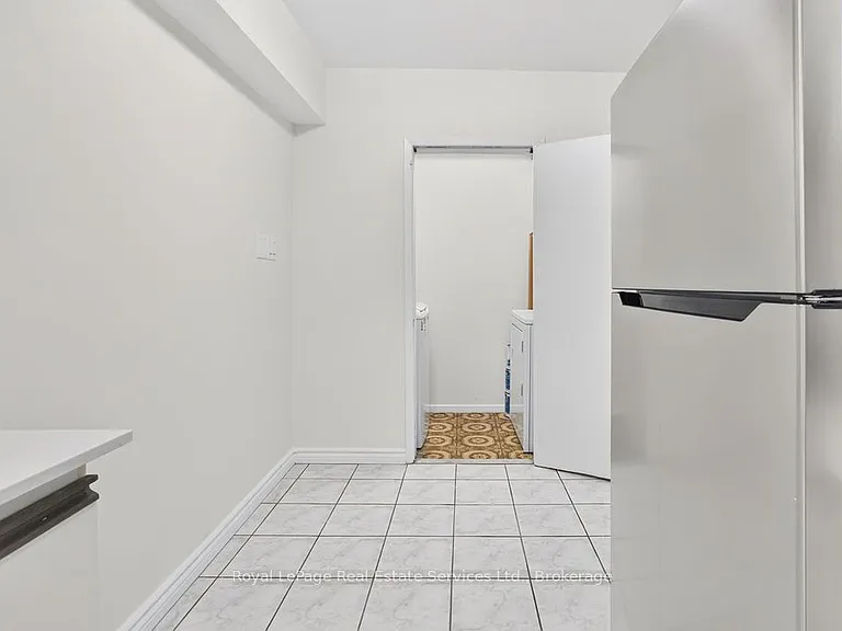 390 Dixon Rd #1406 — Photo 7