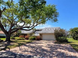 3919 Torrey Pines Blvd, Sarasota, FL 34238