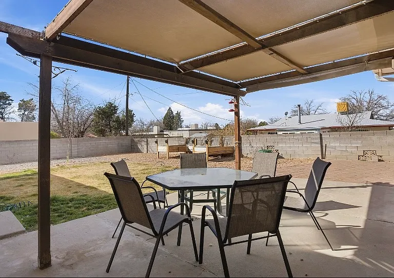 4305 Andrew Dr NE — Photo 6