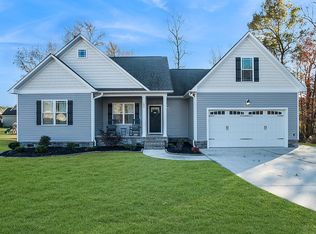 102 Peppermint Pl, Pikeville, NC 27863