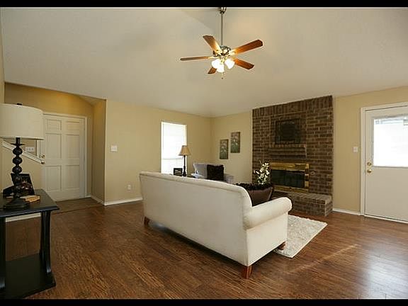 3rd image of 1205 Coker Dr