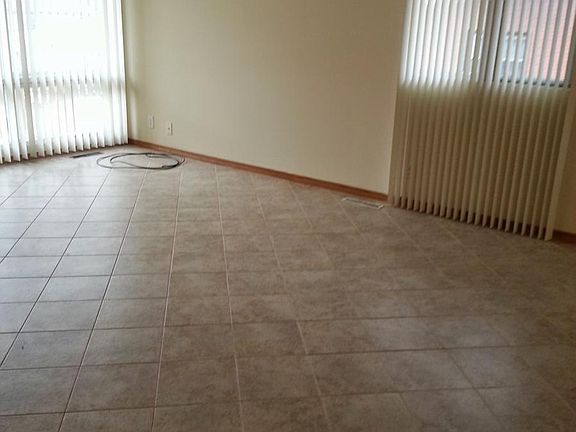 4th image of 1111 Carlos Dr
