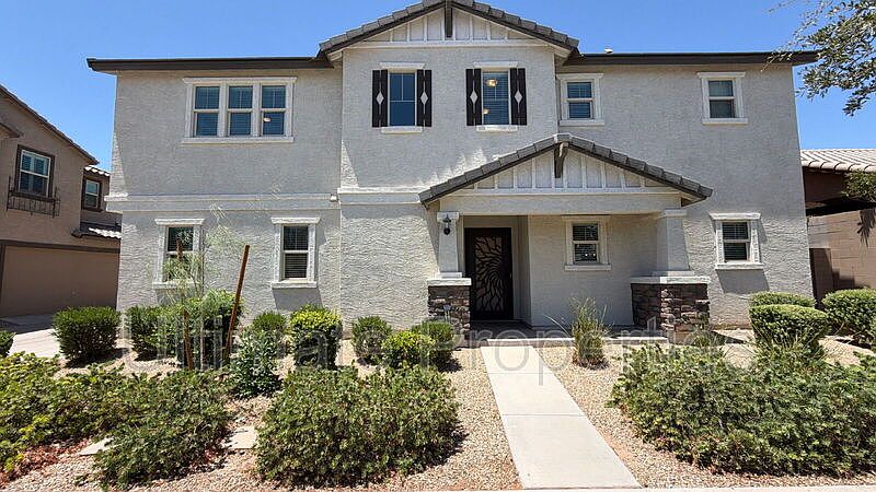 1st image of 11694 N 166th Dr
