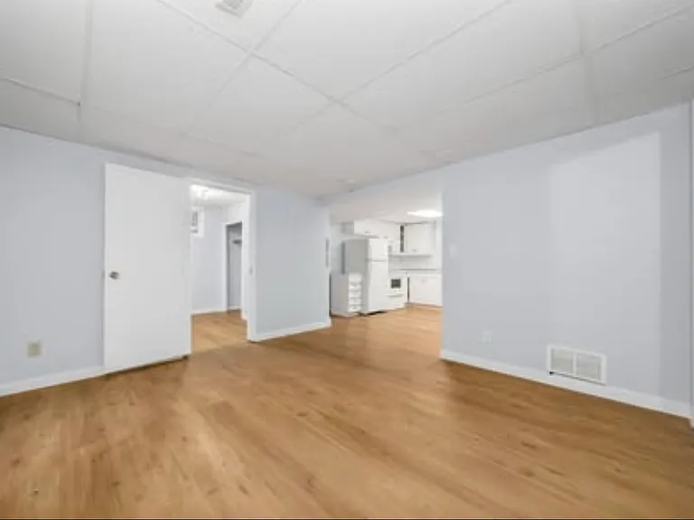 8015 131a Ave NW #BASEMENT — Photo 5